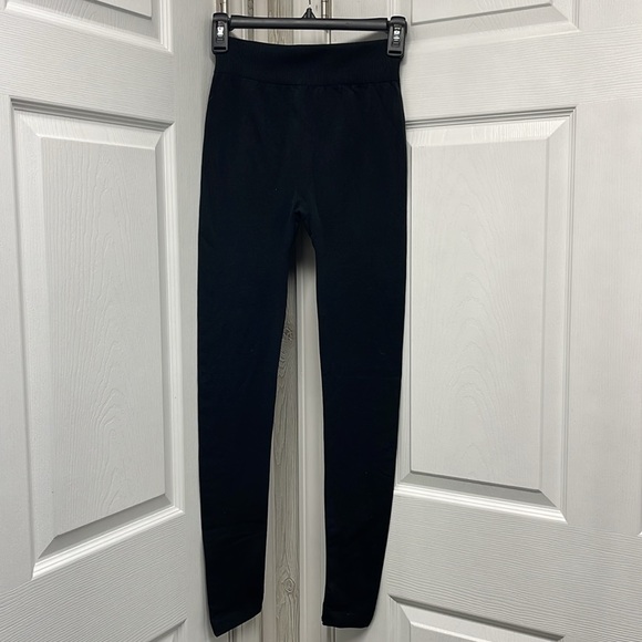 Time and Tru Black Fleeced Lined Leggings NWT Medium - Picture 1 of 6